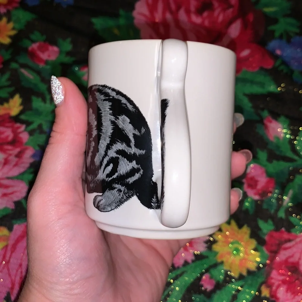 Vintage Japan kitty cat tail handle coffee mug